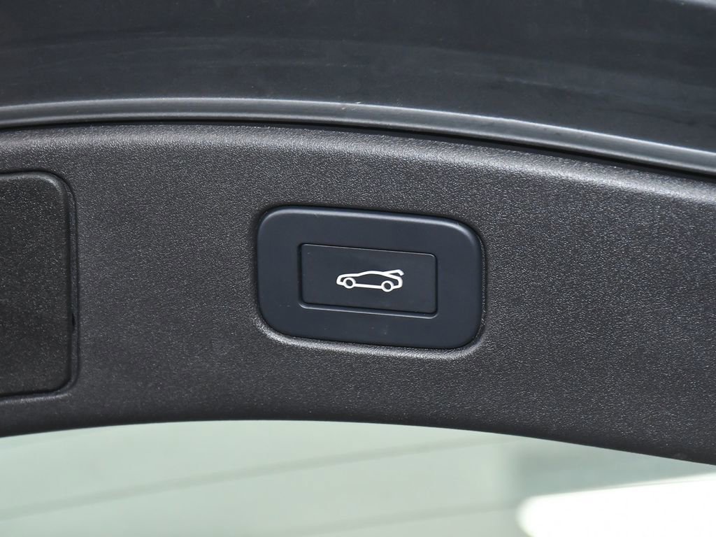 Used 2024 Jaguar F-TYPE R-Dynamic RWD image 61