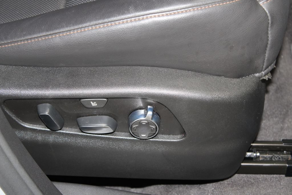 Used 2021 Cadillac XT4 Sport FWD image 25