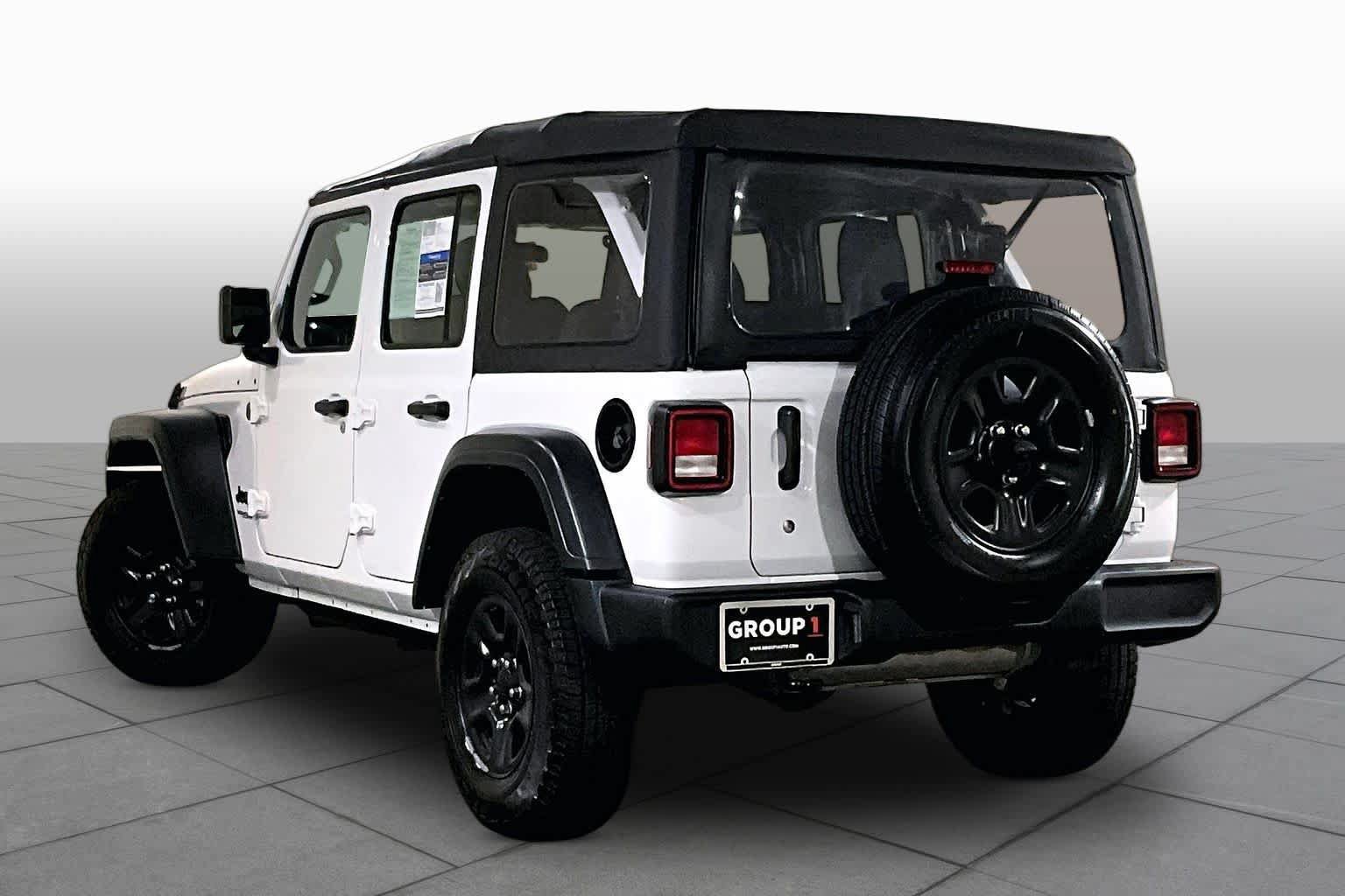 Used 2022 Jeep Wrangler Unlimited Sport AWD/4WD image 11