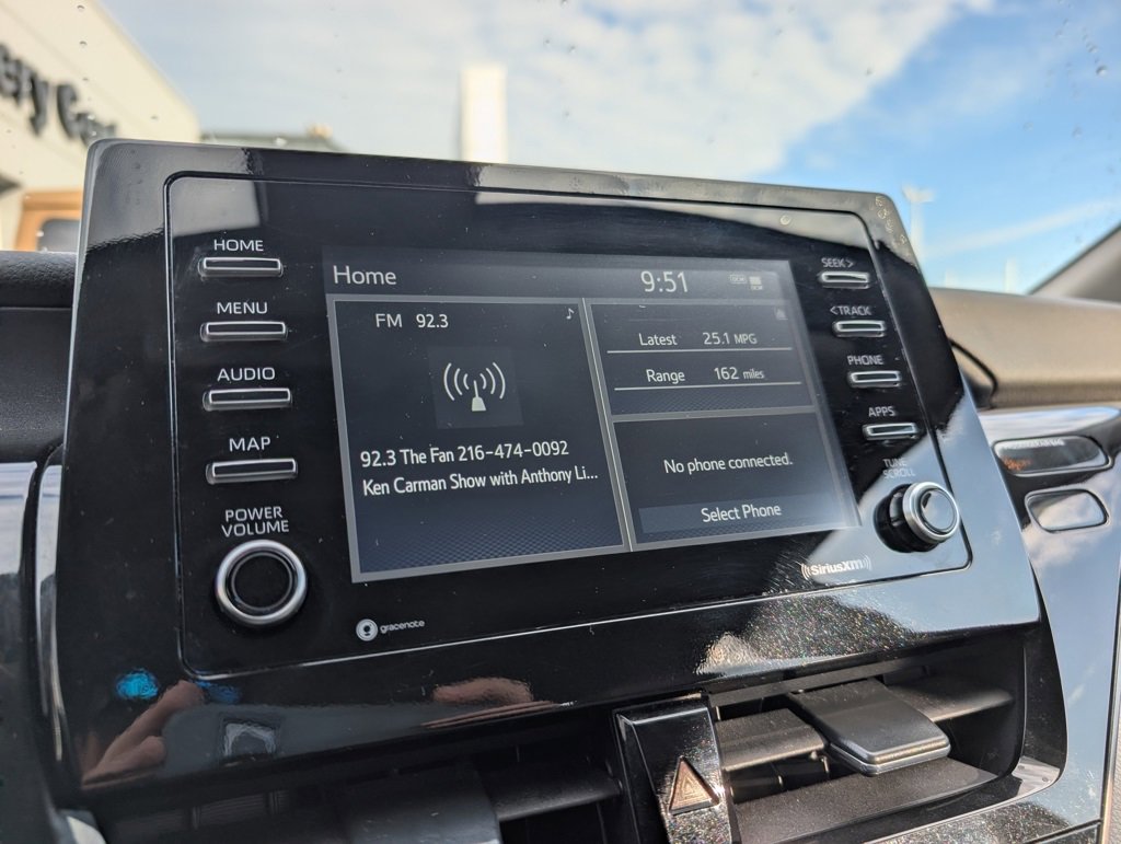 Used 2022 Toyota Camry SE image 23