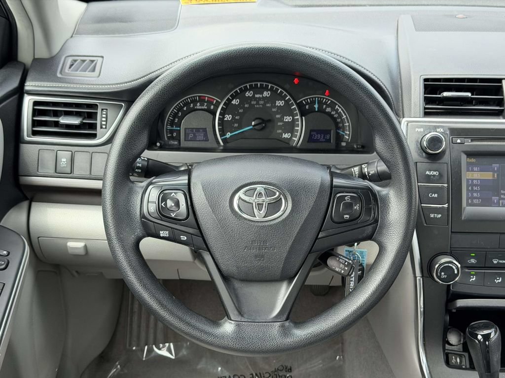 Used 2015 Toyota Camry LE FWD image 21