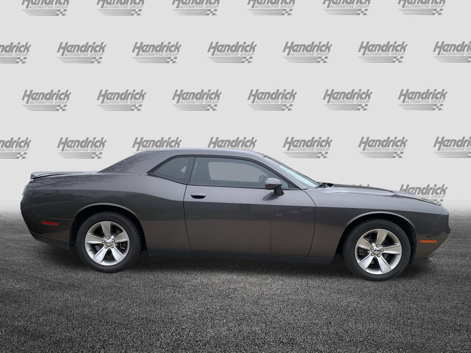 Used 2018 Dodge Challenger SXT image 11