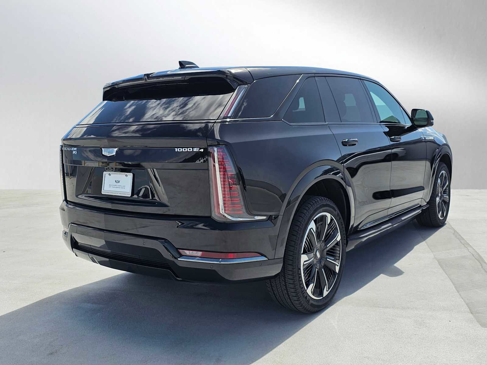 Used 2025 Cadillac Escalade IQ Sport 2 AWD/4WD image 3