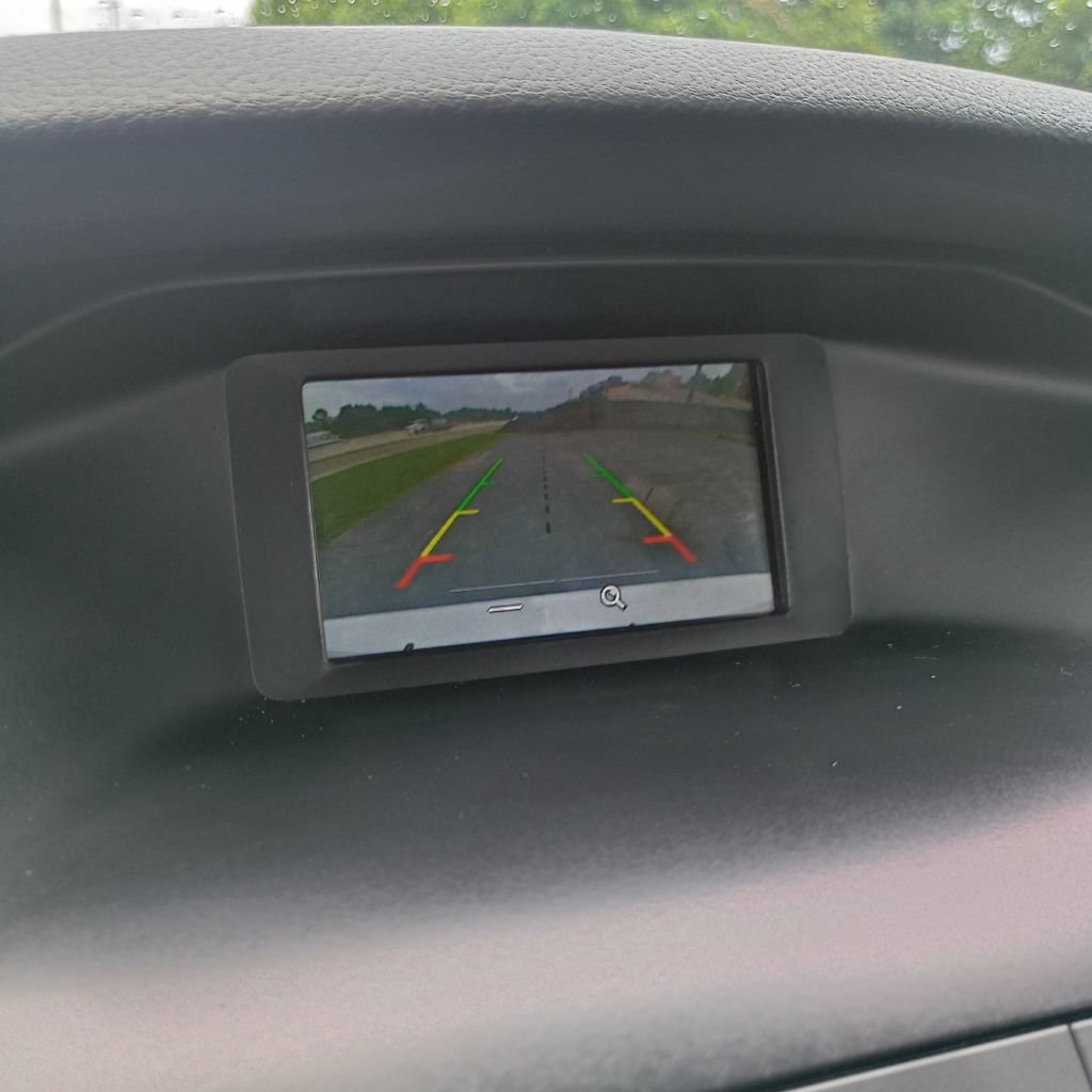 Used 2018 Ford Focus SE w/ SE Appearance Package FWD image 13