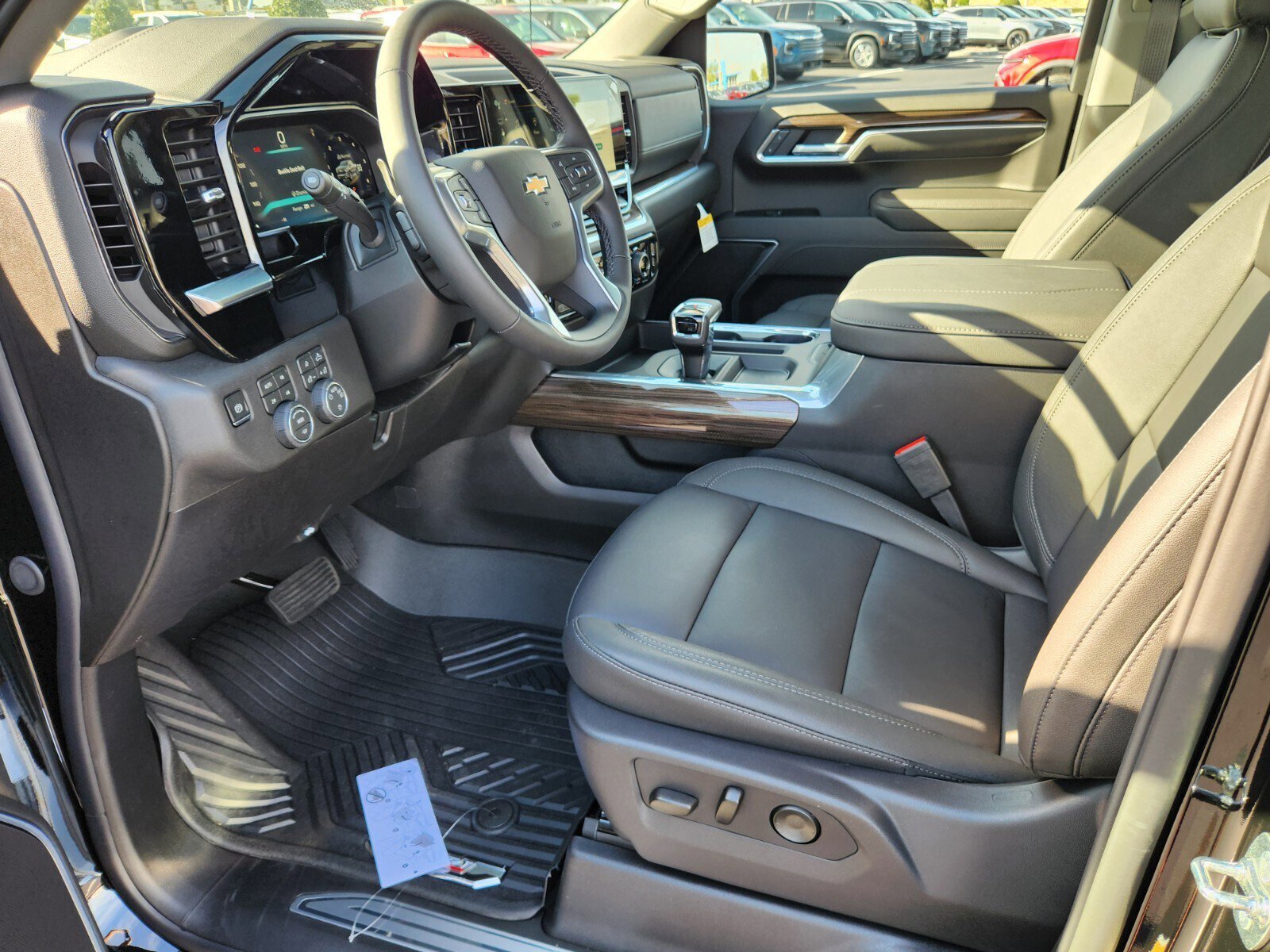 New 2026 Chevrolet Silverado 1500 LT w/ All Star Edition Plus image 6