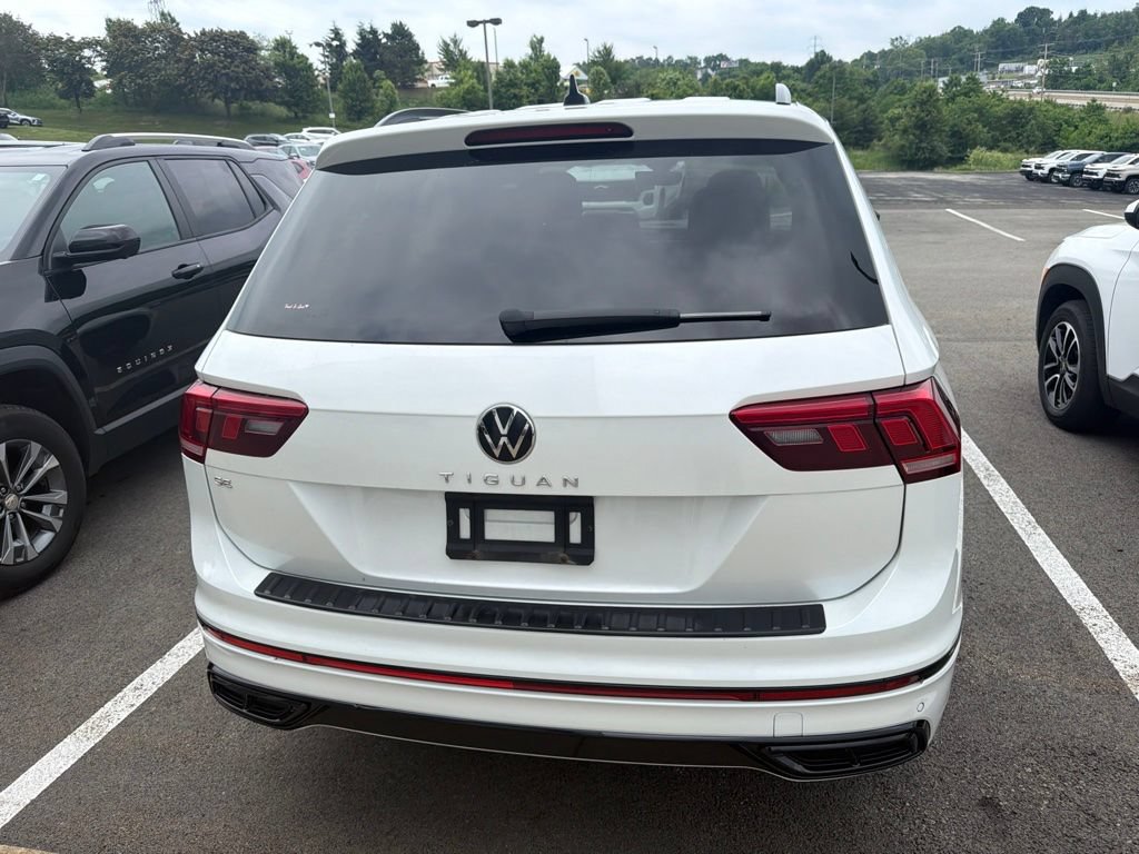 Used 2023 Volkswagen Tiguan SE R-Line FWD image 5