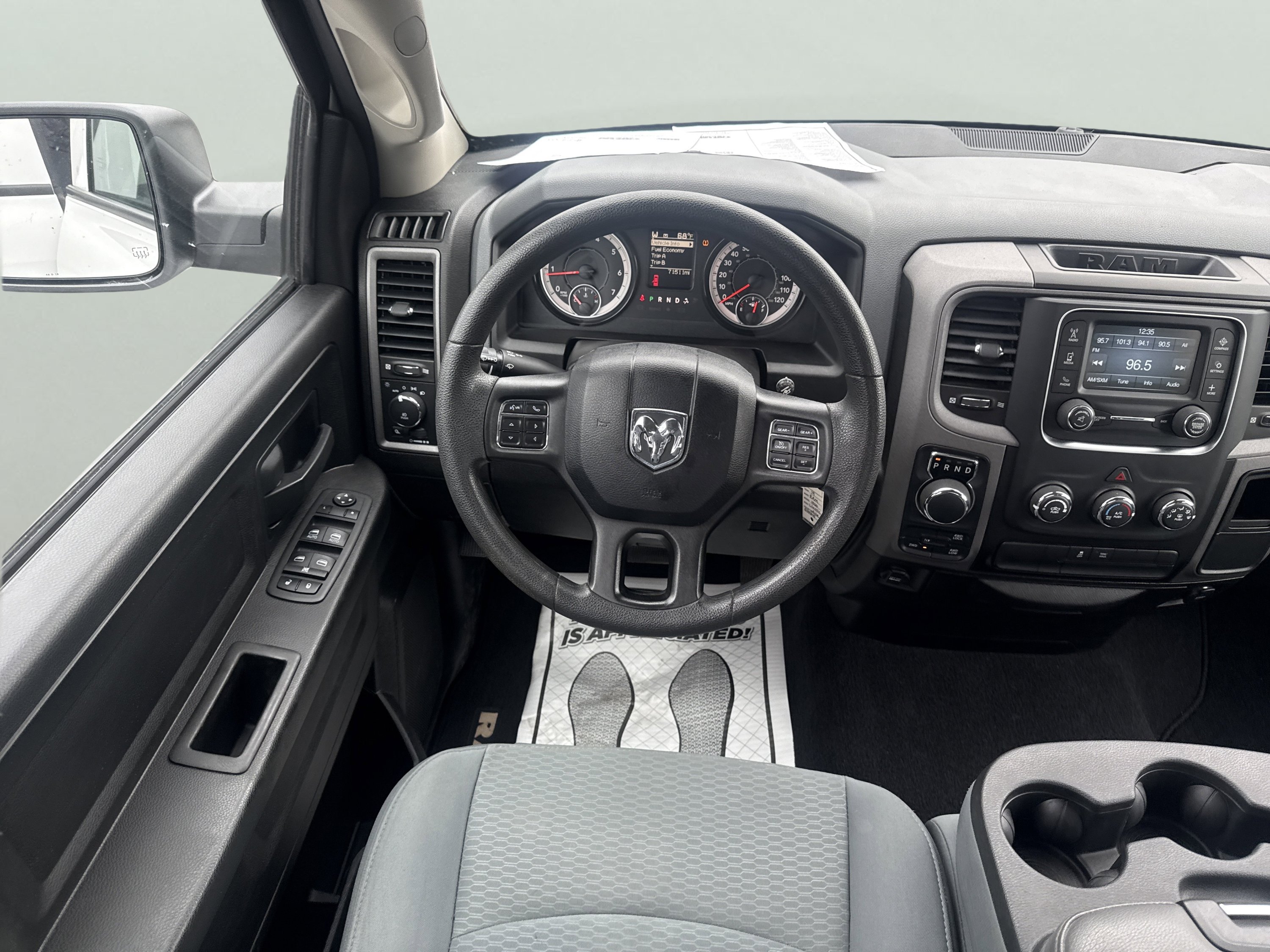 Used 2019 RAM 1500 Express AWD/4WD image 14