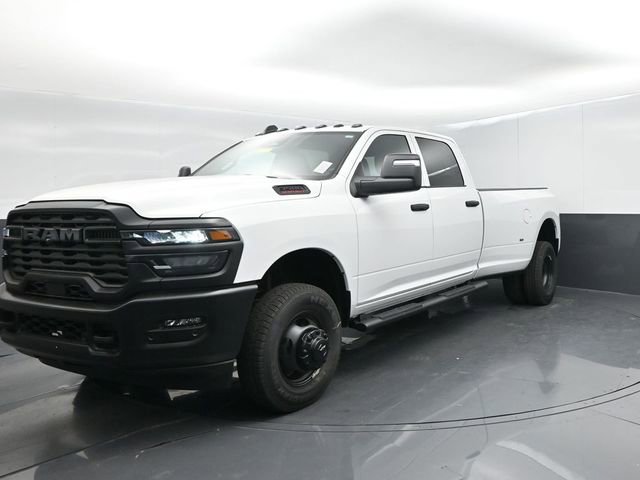 New 2026 RAM 3500 Tradesman AWD/4WD image 4