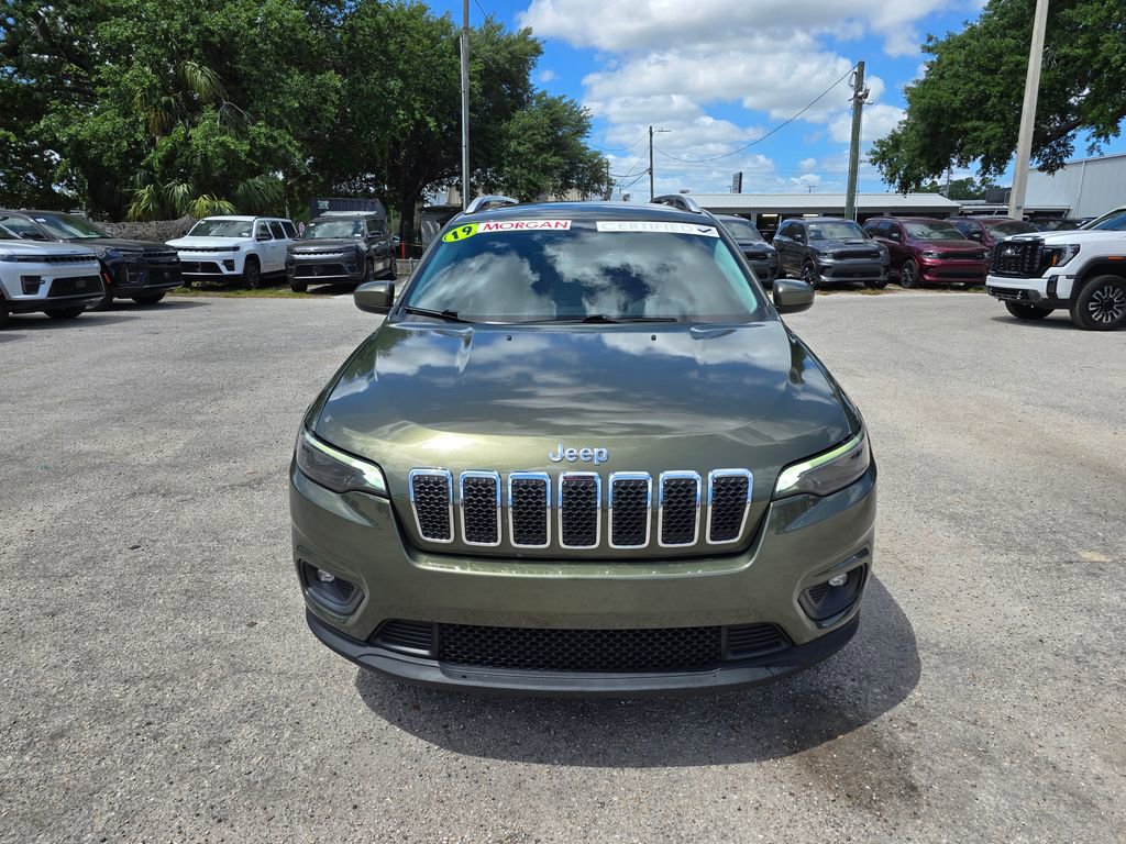 Certified 2019 Jeep Cherokee Latitude w/ Popular Appearance Group image 8
