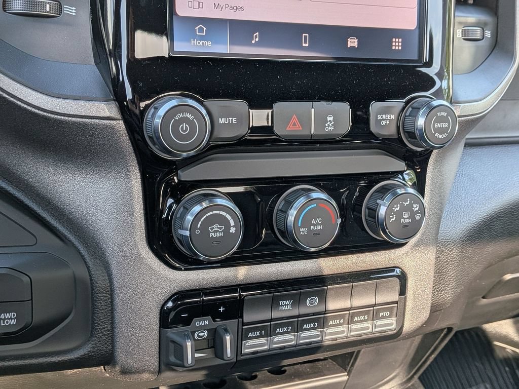 Used 2025 RAM 4500 Tradesman AWD/4WD image 17
