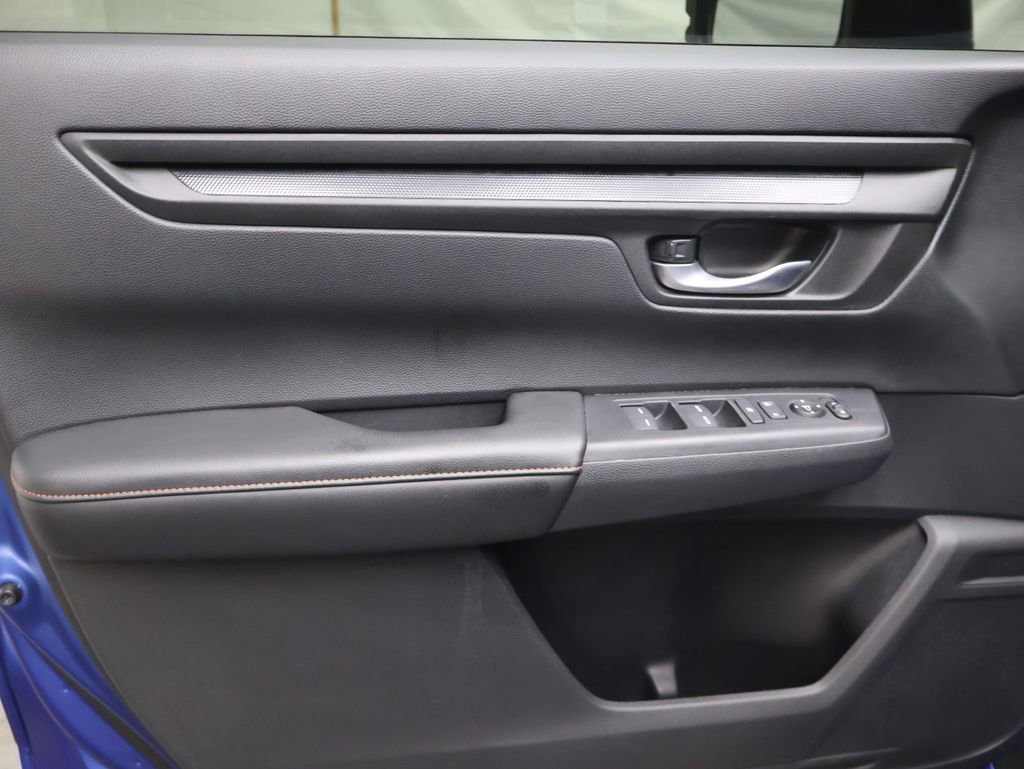 Used 2025 Honda CR-V Sport image 15