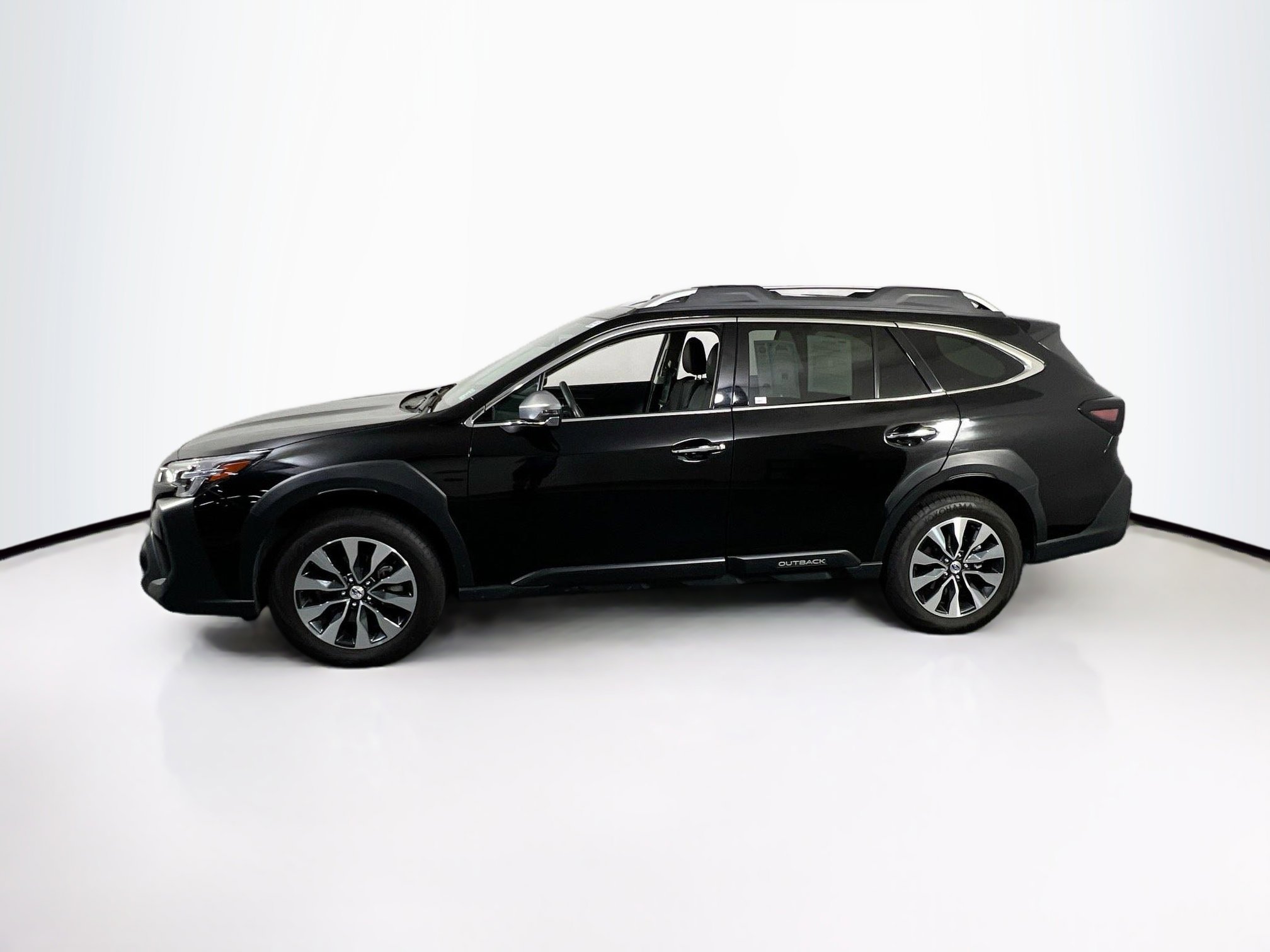 Used 2024 Subaru Outback Touring XT image 8