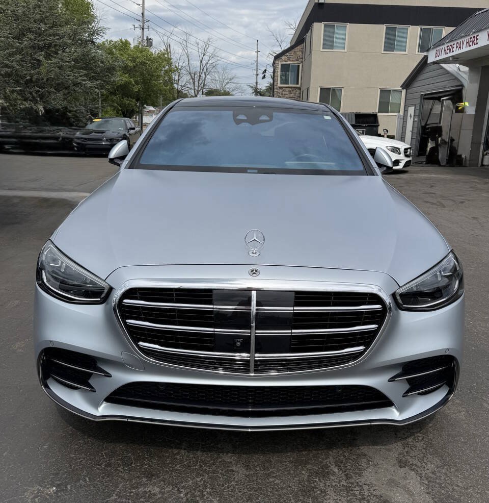 Used 2023 Mercedes-Benz S 580 4MATIC Sedan image 3