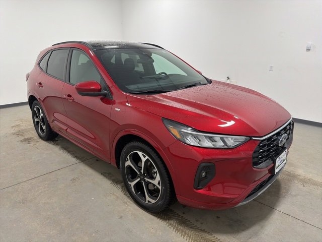 Used 2023 Ford Escape ST-Line Select w/ Tech Pack #2 image 4