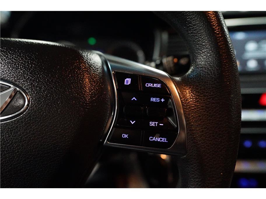 Used 2018 Hyundai Sonata SE w/ Cargo Package image 23