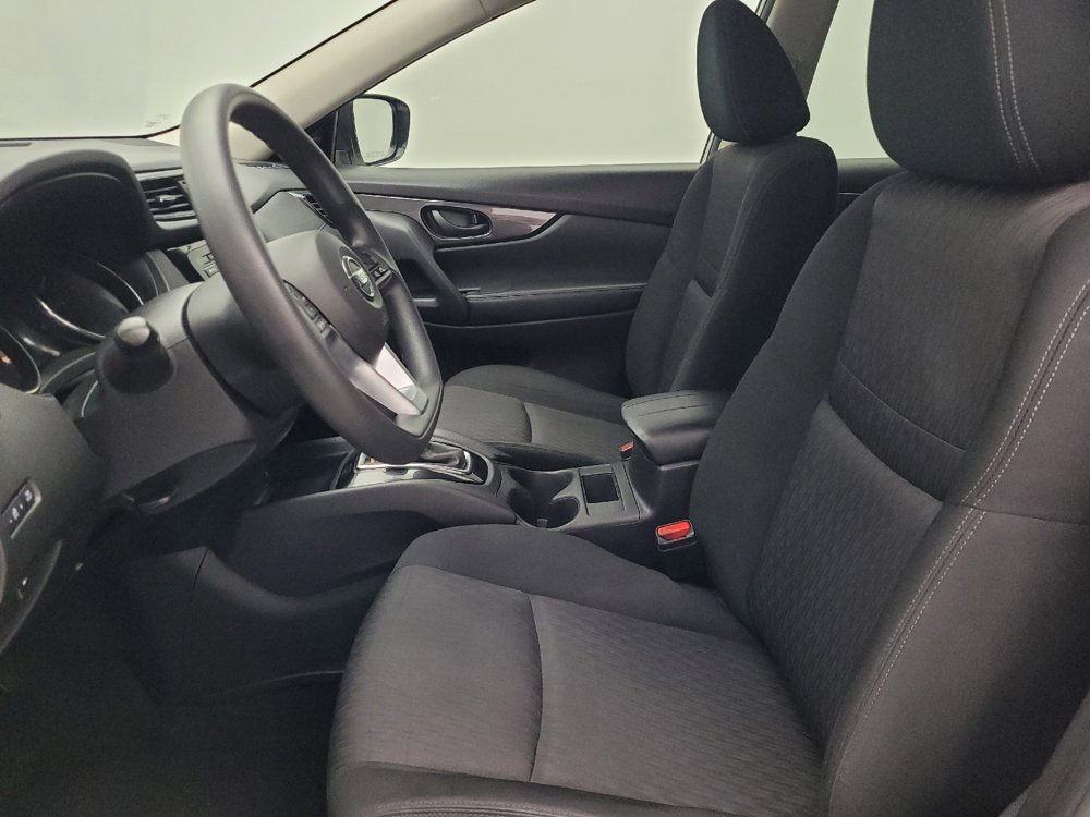 Used 2020 Nissan Rogue S image 17