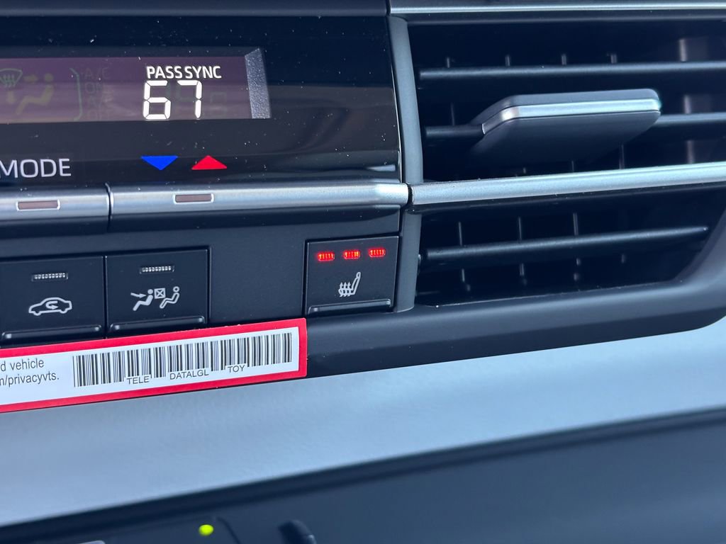 New 2026 Toyota Sienna XLE AWD/4WD image 17