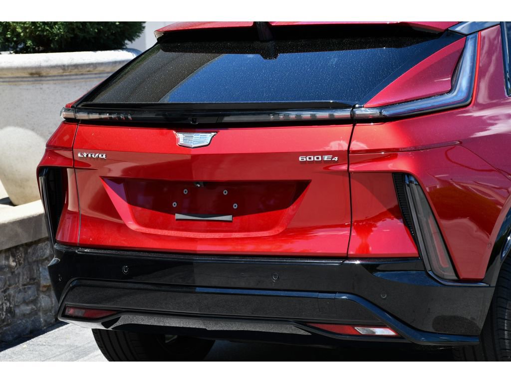 Certified 2024 Cadillac Lyriq Sport AWD/4WD image 27