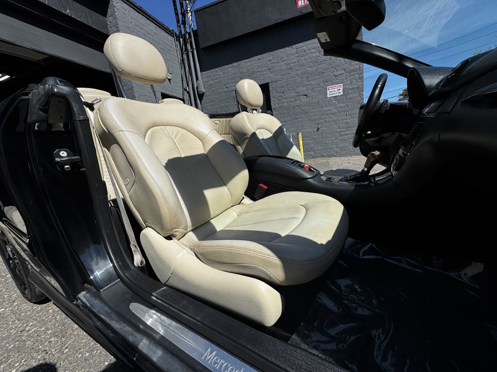 Used 2008 Mercedes-Benz CLK 550 Cabriolet image 17