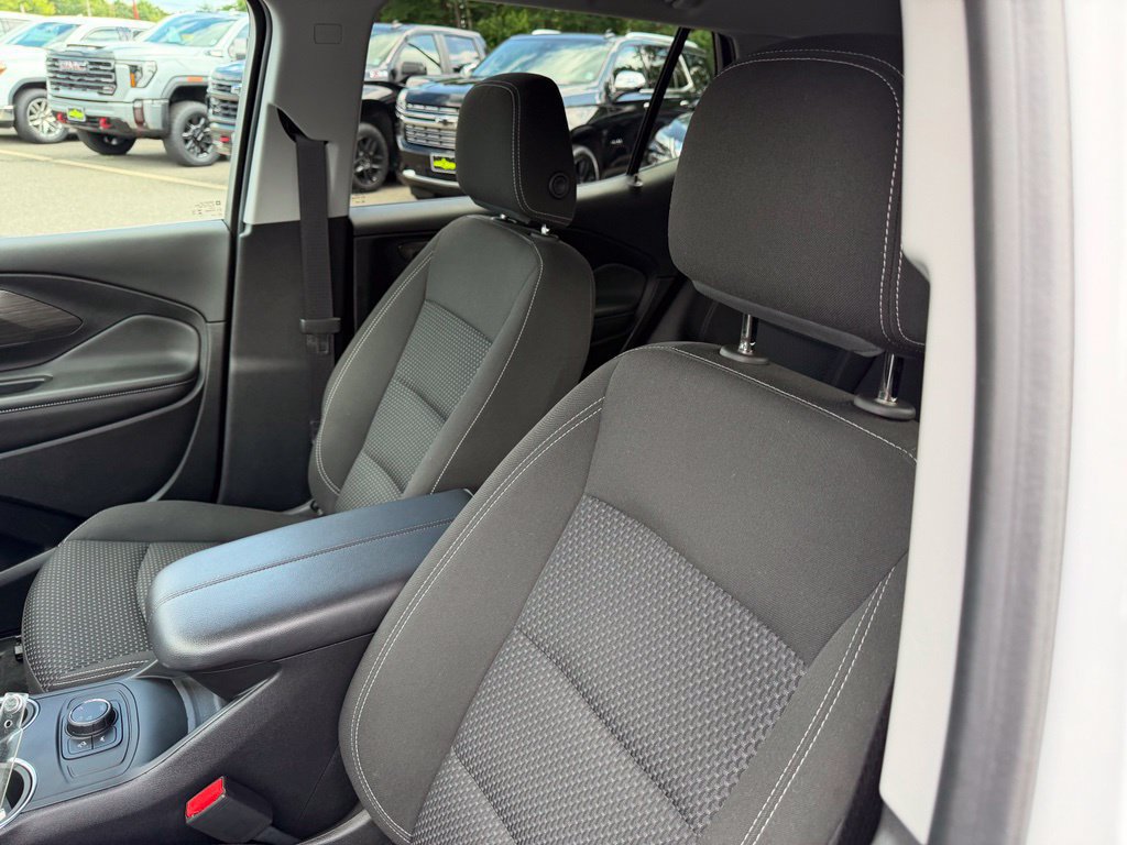 Certified 2023 GMC Terrain SLE w/ Elevation Edition AWD/4WD image 9