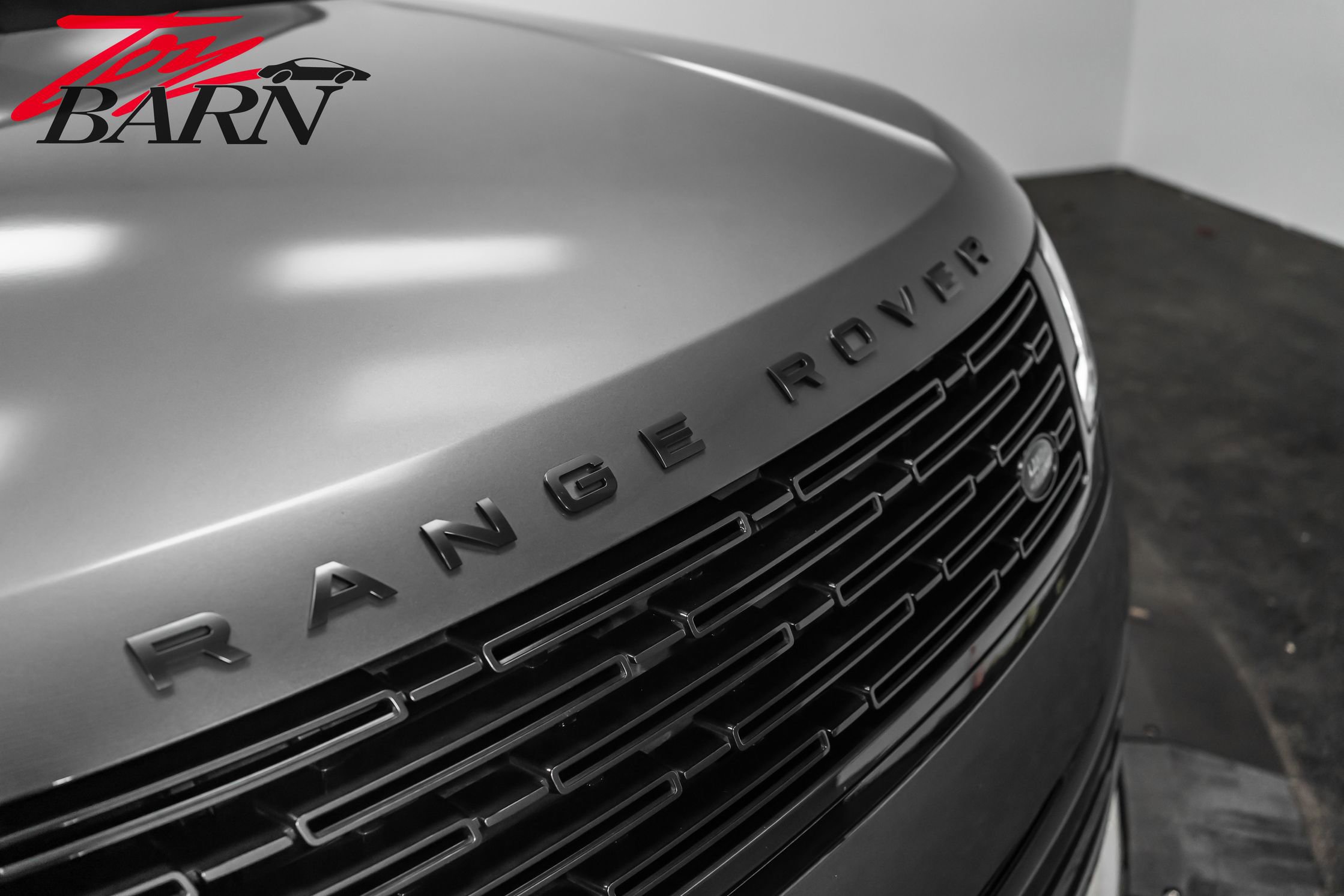 Used 2023 Land Rover Range Rover SE image 9