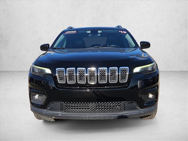 Used 2019 Jeep Cherokee Latitude Plus video 2