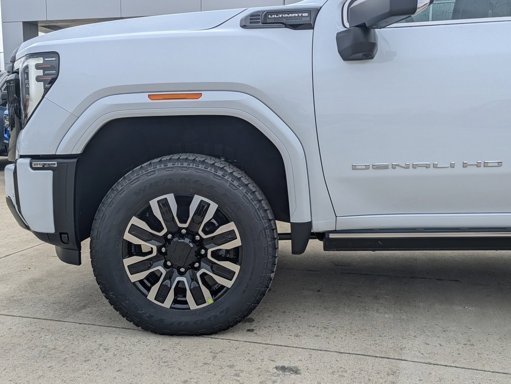 New 2026 GMC Sierra 3500 Denali Ultimate image 10