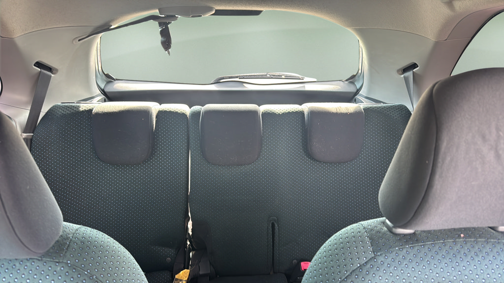 Used 2008 Toyota Yaris 2-Door Hatchback FWD image 16