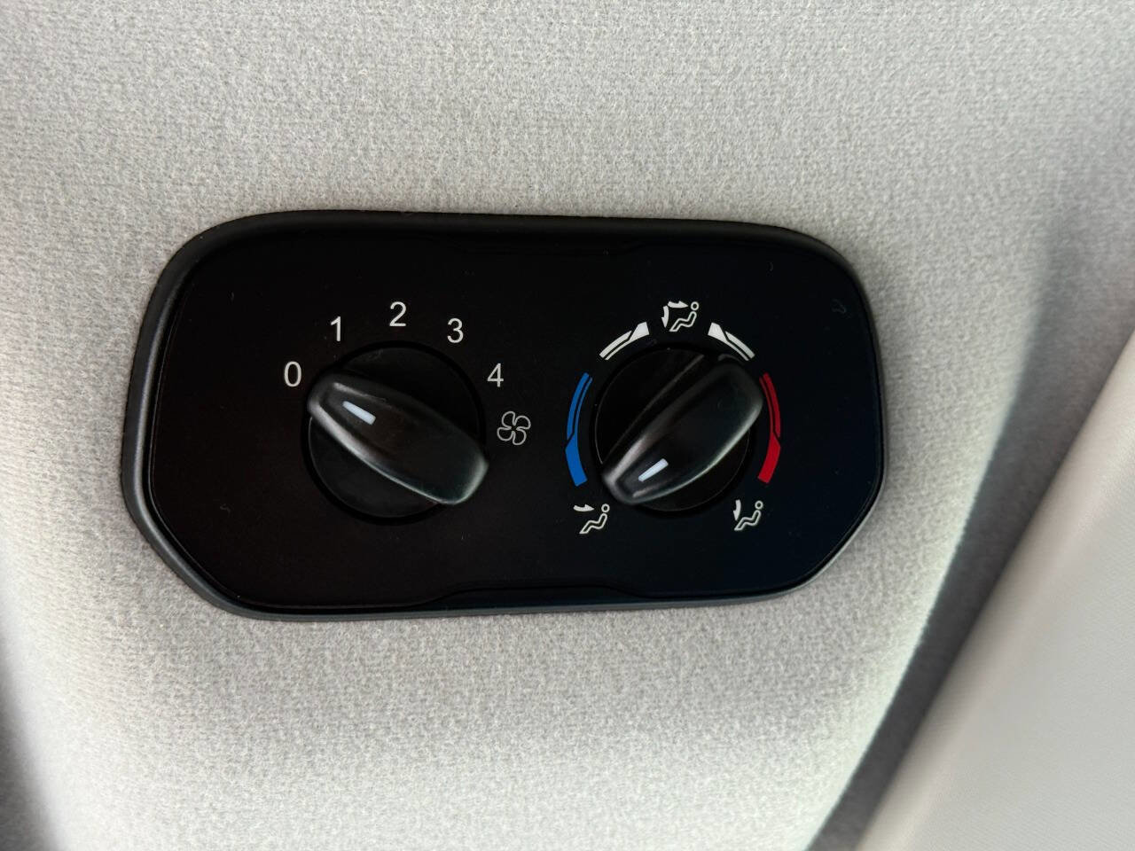 Used 2019 Ford Transit 350 XLT RWD image 20