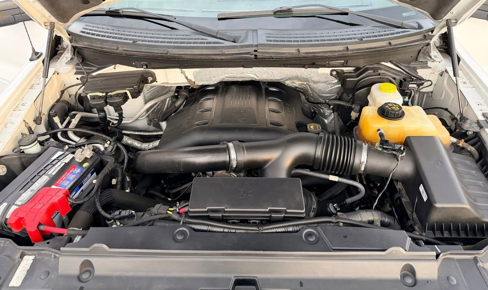 Used 2014 Ford F150 Lariat w/ Equipment Group 501A Mid image 17