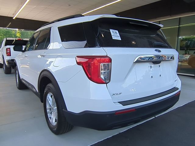 Used 2023 Ford Explorer XLT AWD/4WD image 11