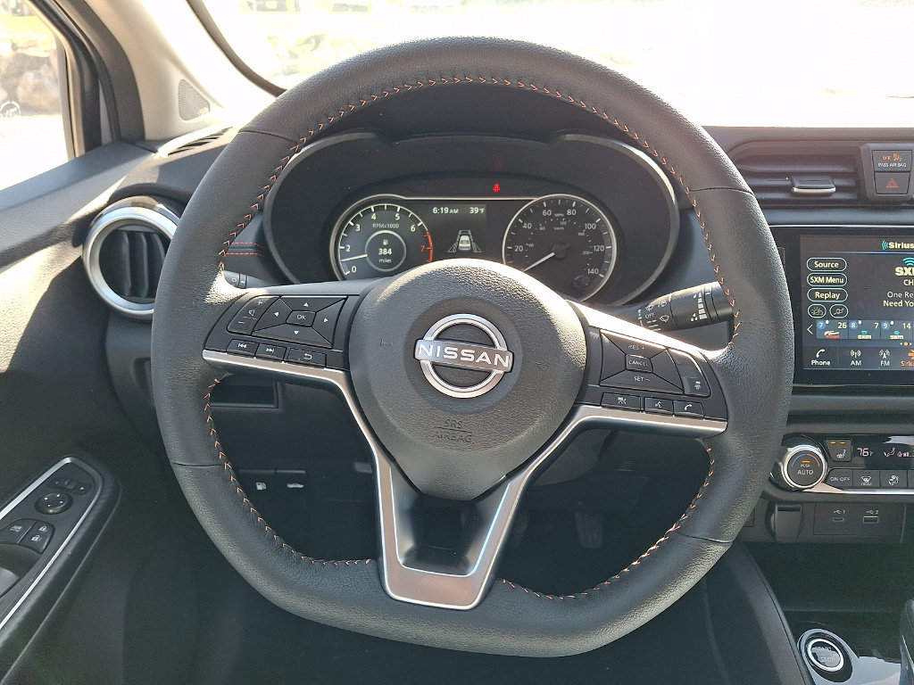 New 2025 Nissan Versa SR FWD image 9