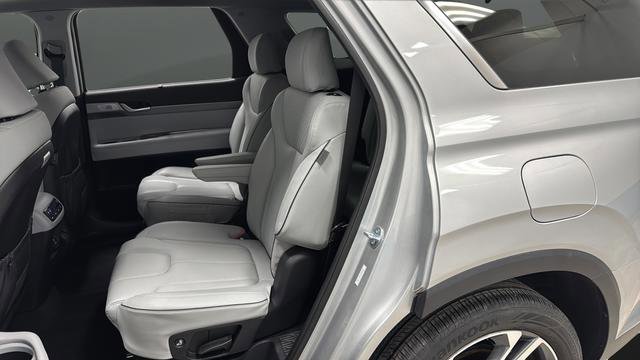 Used 2023 Hyundai Palisade SEL w/ Premium Package image 24