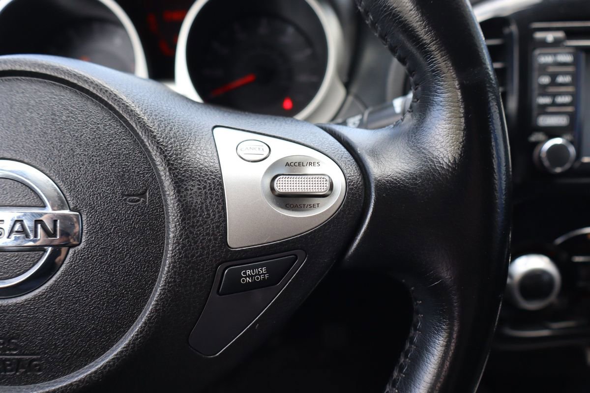 Used 2015 Nissan Juke SV w/ Technology Package AWD/4WD image 16