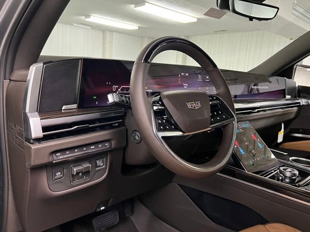 New 2026 Cadillac Escalade ESV Luxury w/ LPO, Radiant Package AWD/4WD image 14
