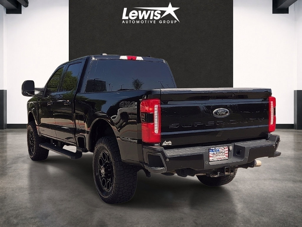 Used 2023 Ford F350 XLT w/ Black Appearance Package AWD/4WD image 3