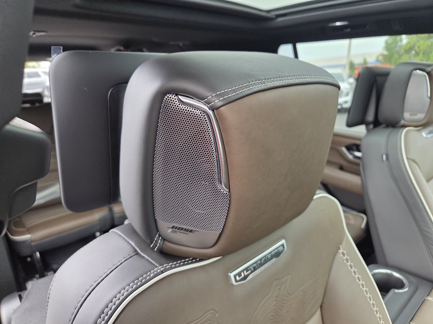 New 2027 GMC Yukon XL Denali Ultimate w/ LPO, Floor Liner Package AWD/4WD image 31