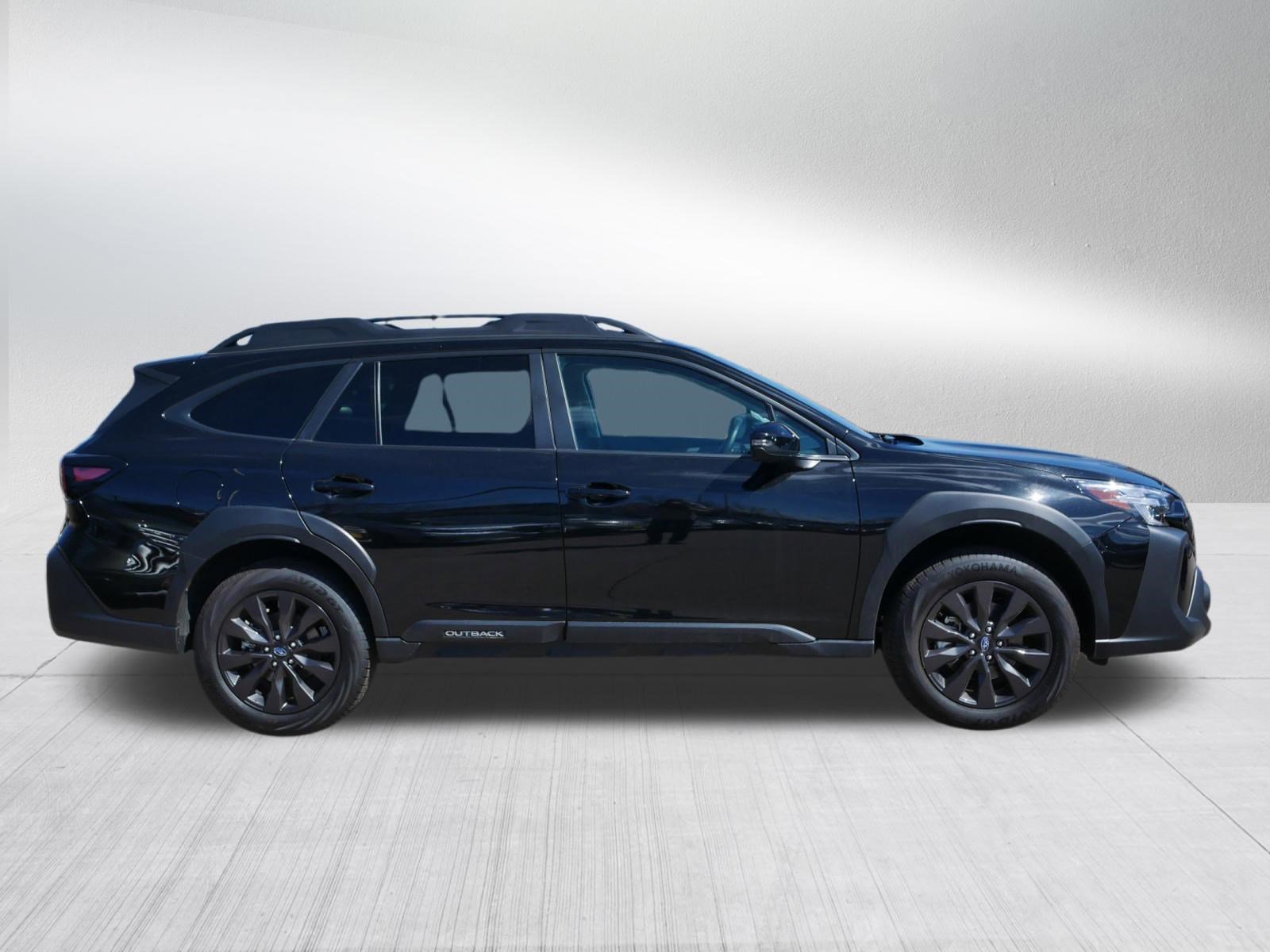 Used 2025 Subaru Outback Onyx Edition AWD/4WD image 8
