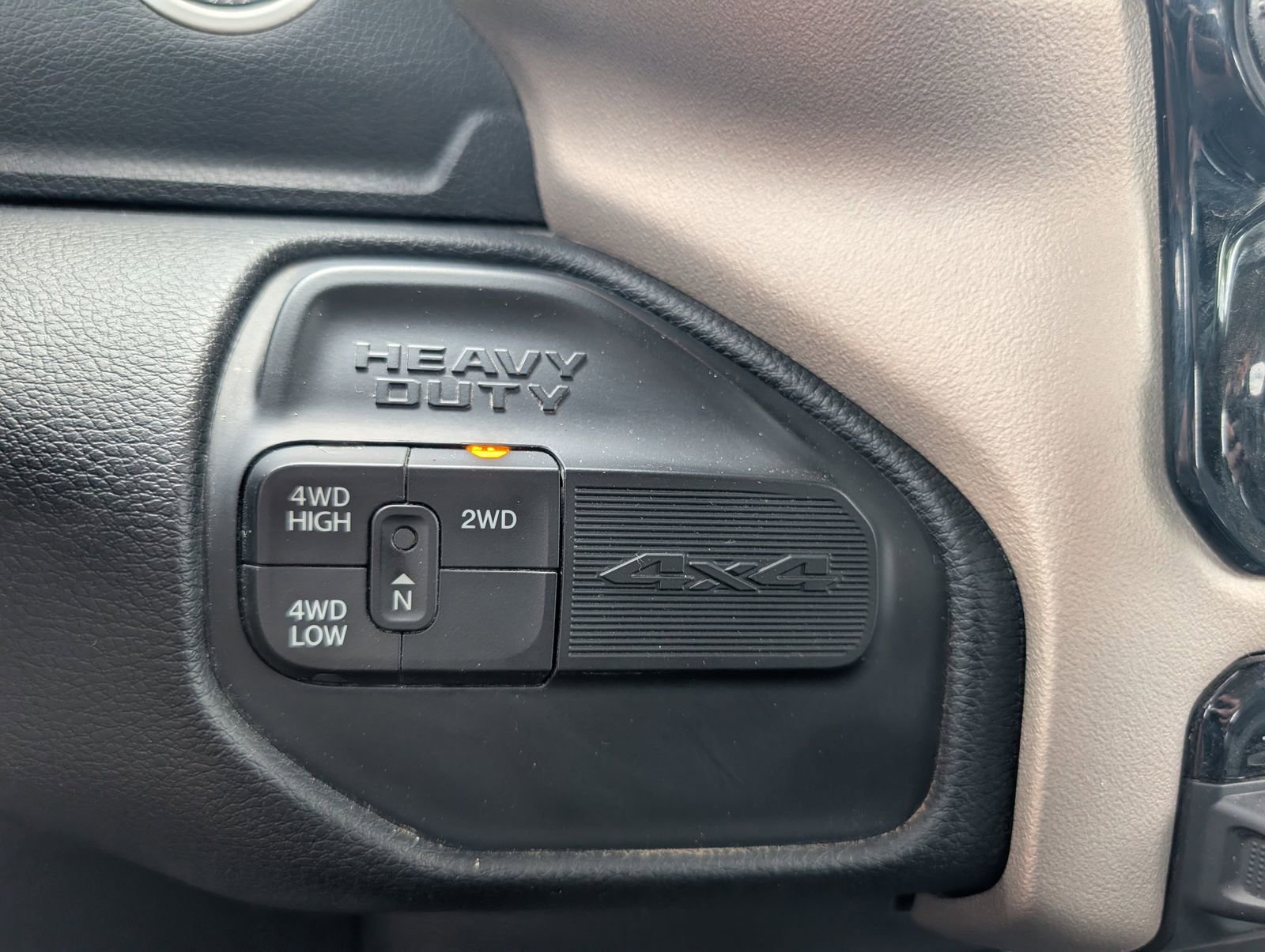 Used 2024 RAM 2500 Laramie w/ Safety Group AWD/4WD image 15