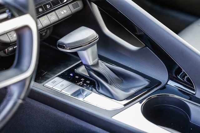 Certified 2022 Hyundai Elantra Limited FWD image 24