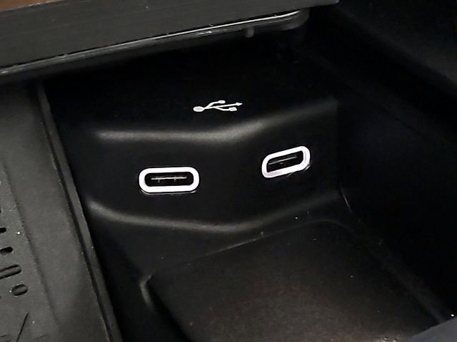 Used 2024 Mercedes-Benz GLE 450 4MATIC image 29