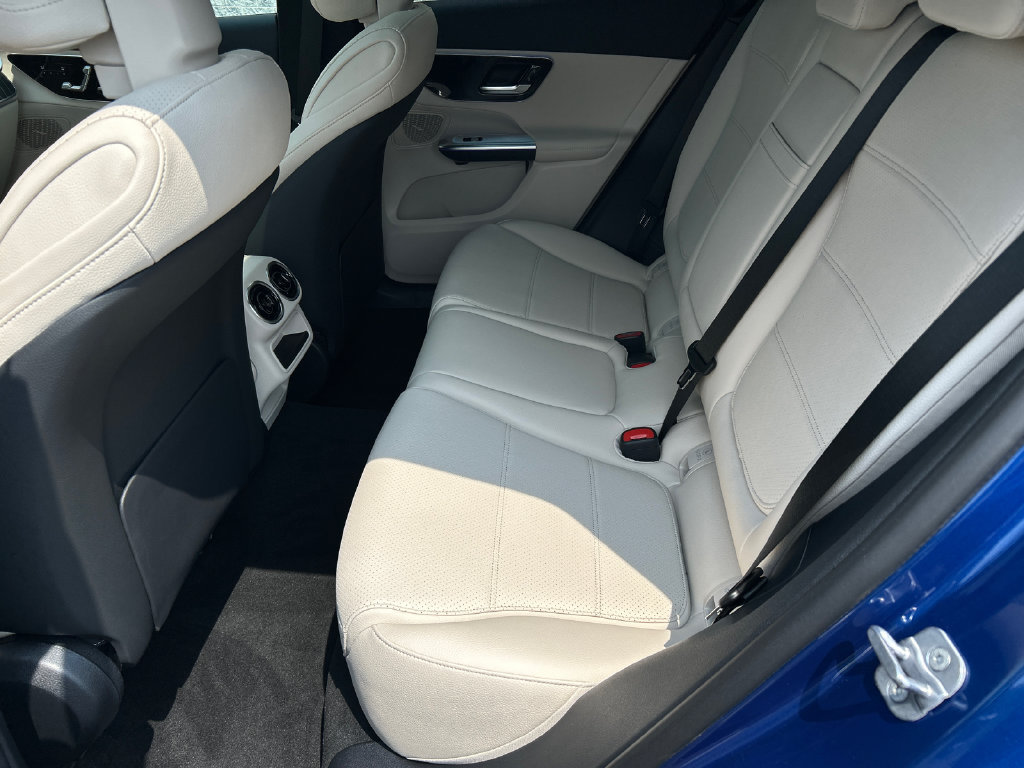 New 2026 Mercedes-Benz GLC 300 4MATIC image 25