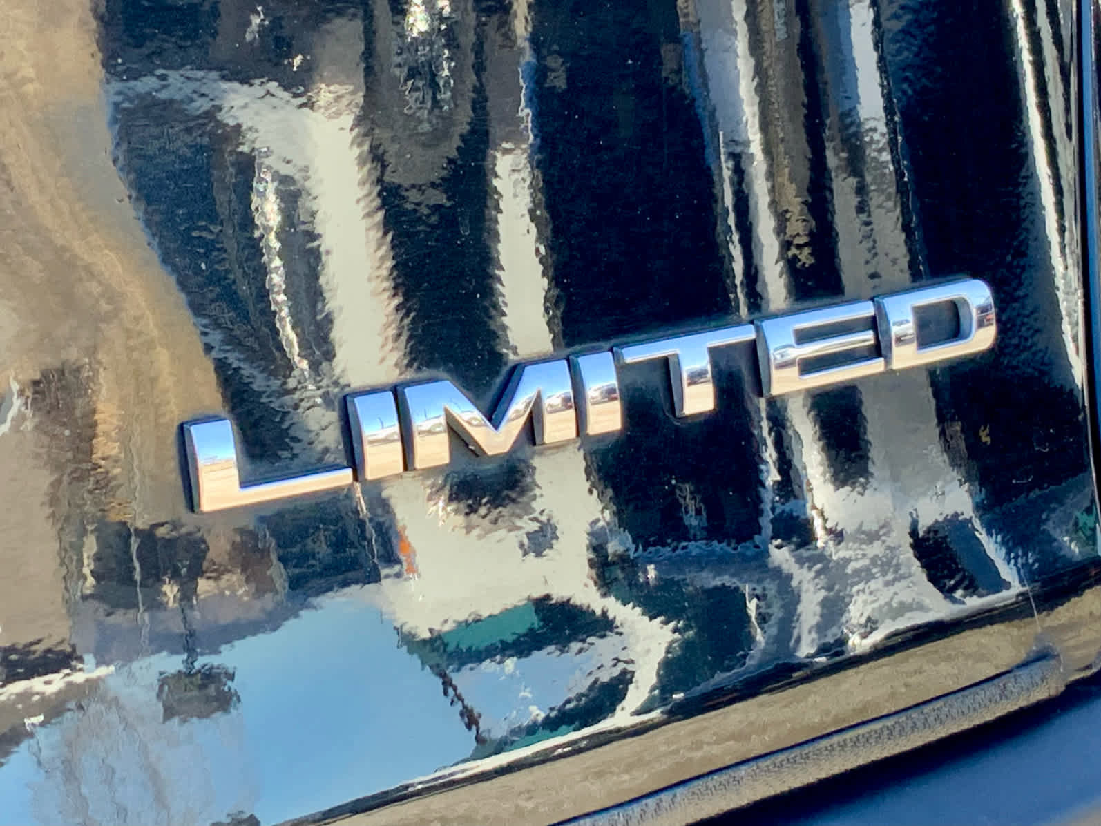 Used 2018 Jeep Cherokee Limited image 20