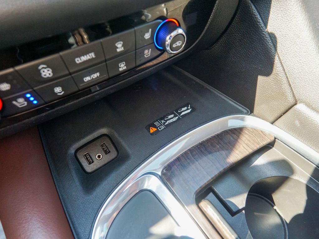 Used 2019 Buick Enclave Avenir w/ Avenir Technology Package AWD/4WD image 33