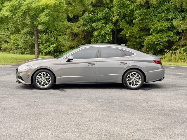 Used 2022 Hyundai Sonata SEL w/ Cargo Package FWD image 3