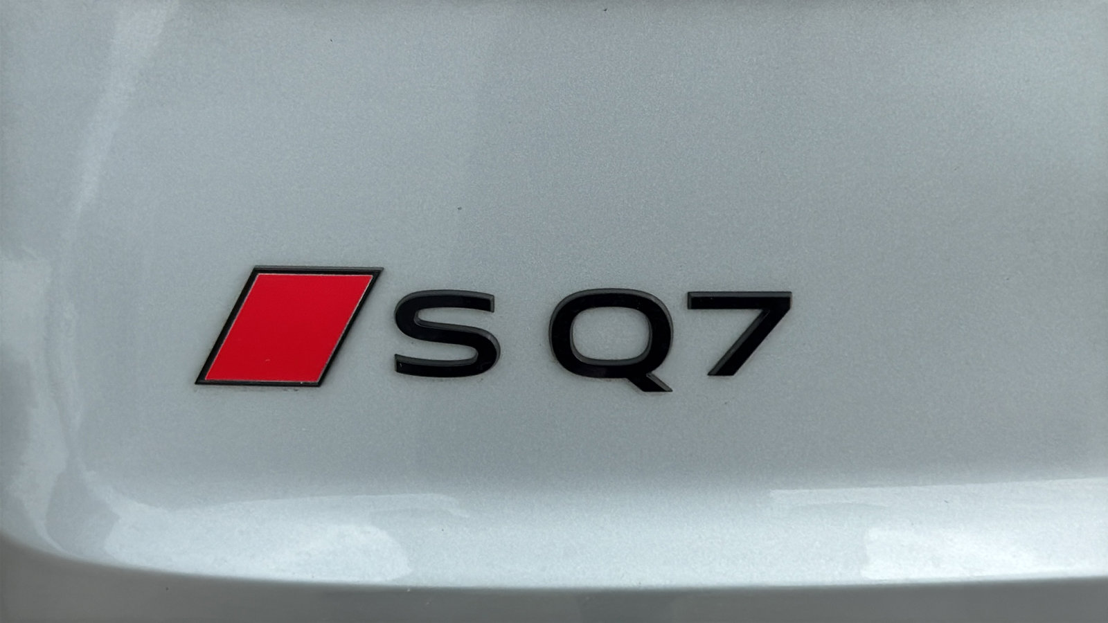Used 2025 Audi SQ7 Premium Plus AWD/4WD image 12