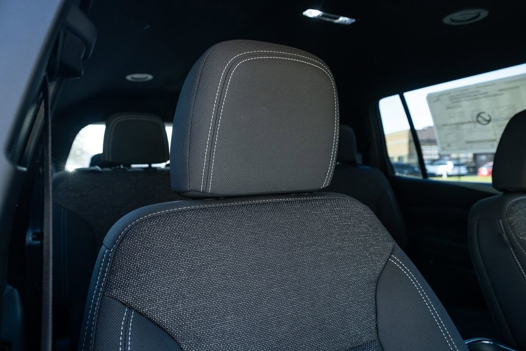 New 2026 Chevrolet Traverse LT image 14