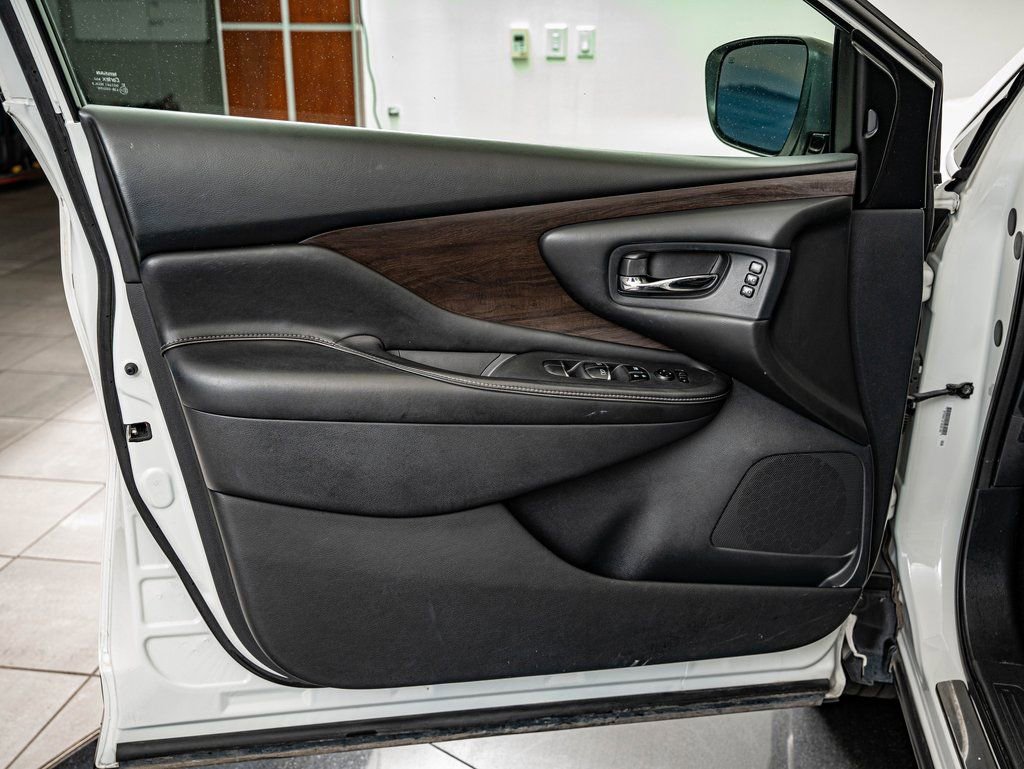 Used 2019 Nissan Murano Platinum image 18