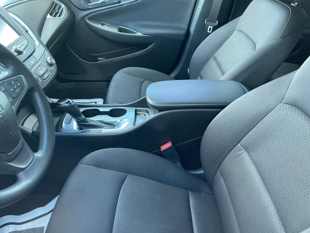 Used 2017 Chevrolet Malibu LS FWD image 2