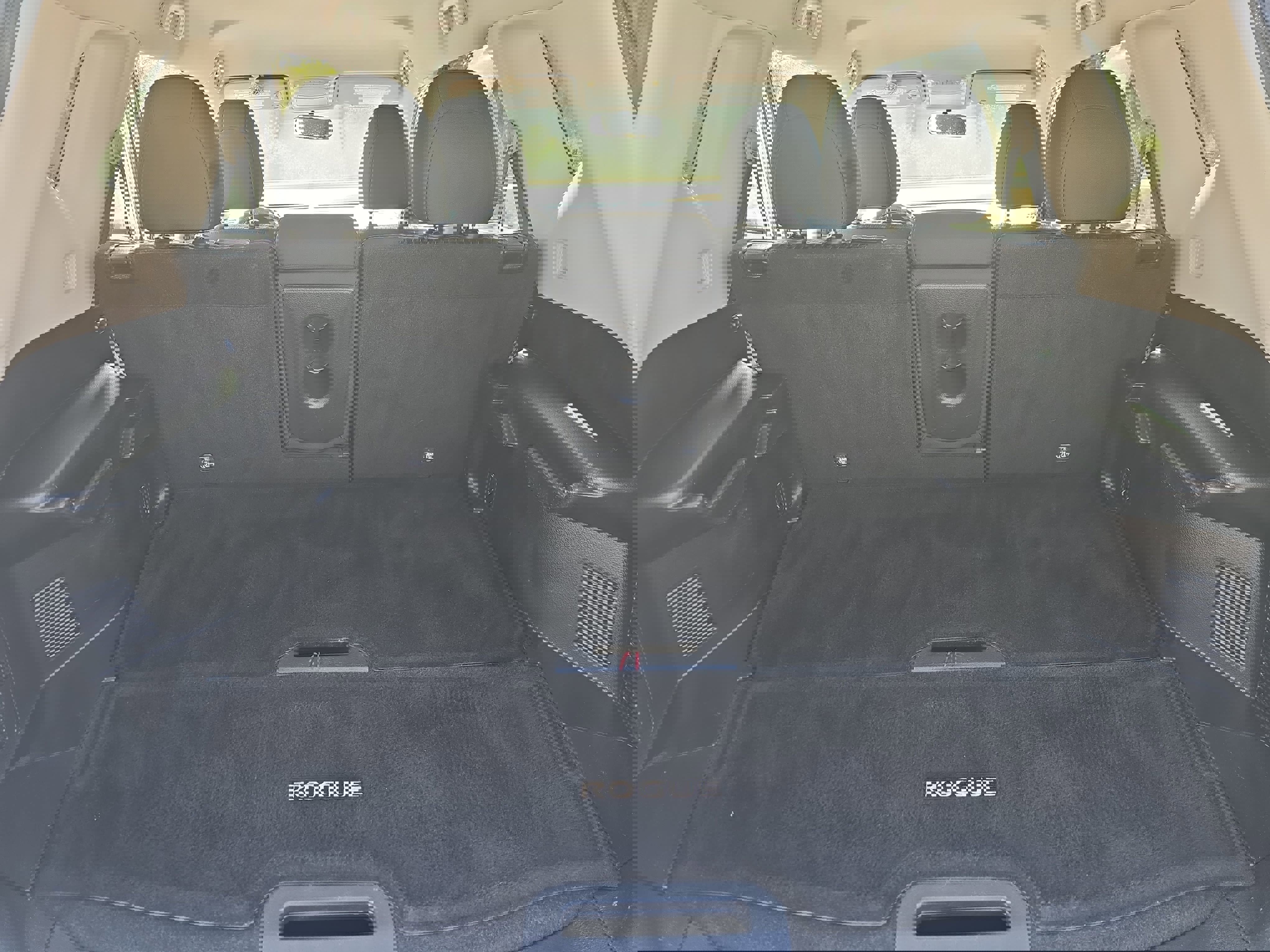 Used 2018 Nissan Rogue SV image 13